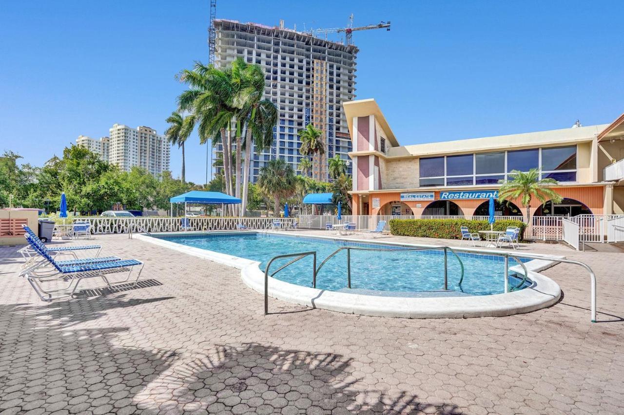 Gorgeous Spot In Hallandale Beach With Pool!! Extérieur photo